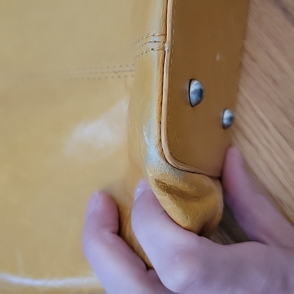 HOBO Handbag - Picture 4 of 10